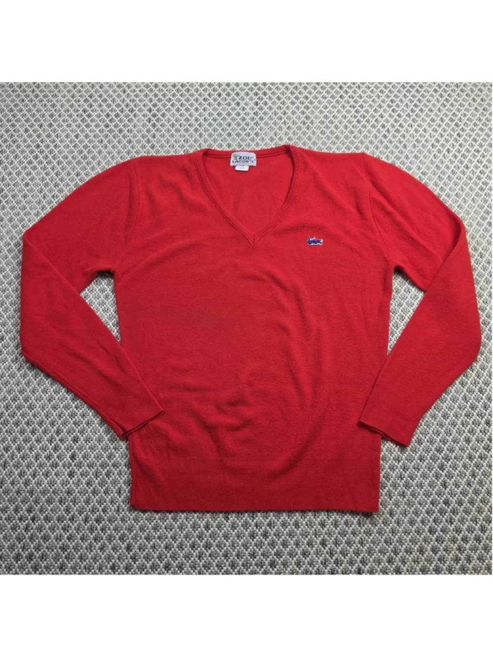 Vintage IZOD Lacoste 100% Cashmere Sweater Red V Neck Crocodile Logo Preppy